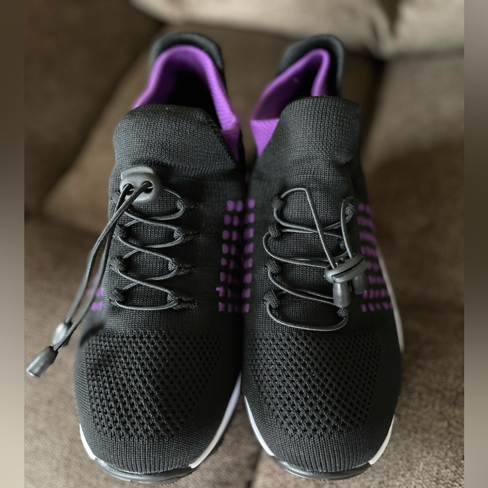 Comfort wear ortho sneakers.  New!